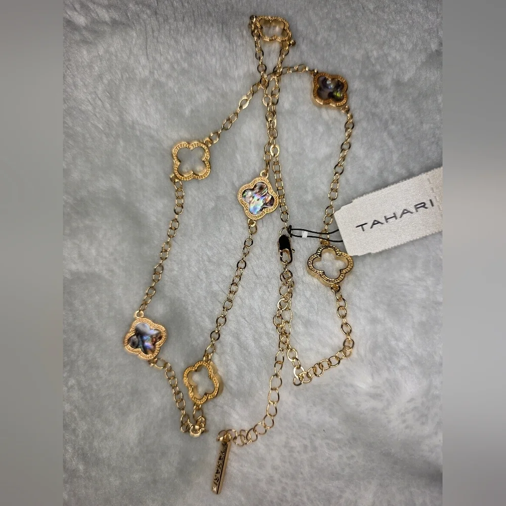 T Tahari Elegant Gold Flower Necklace 24